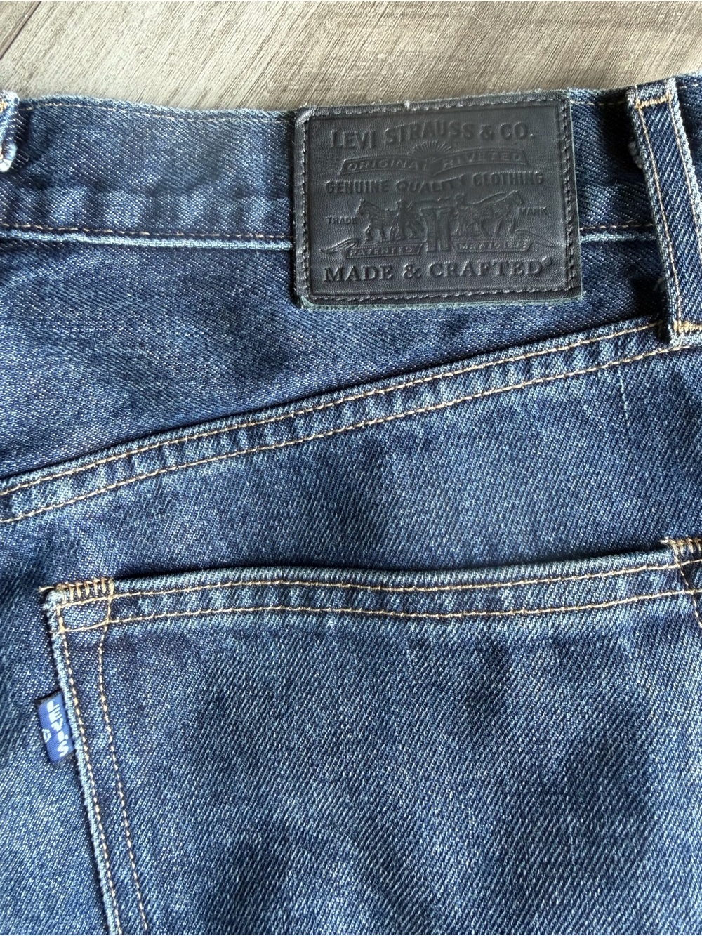 Levi's Made & Crafted Women’s Sz 26 Barrel Crop Jeans Organic Cotton Blue Tab - Picture 3 of 7